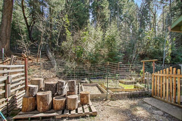 4710 Wandering Way, Camino, CA 95709