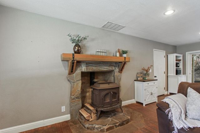 4710 Wandering Way, Camino, CA 95709