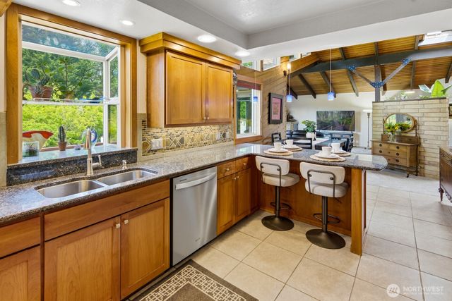 4801 78th Place SW, Mukilteo, WA 98275