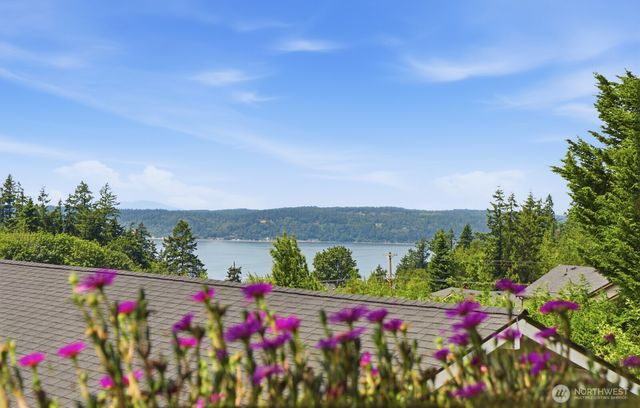 4801 78th Place SW, Mukilteo, WA 98275