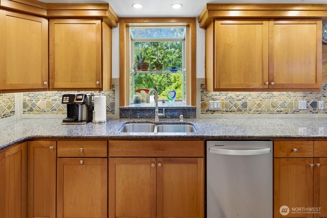 4801 78th Place SW, Mukilteo, WA 98275