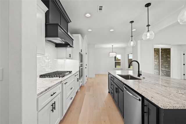 1204 Peel Lane, Pea Ridge, AR 72751