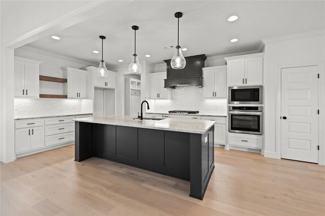 1204 Peel Lane, Pea Ridge, AR 72751