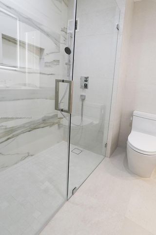 11 Island Ave PH8, Miami Beach, FL 33139