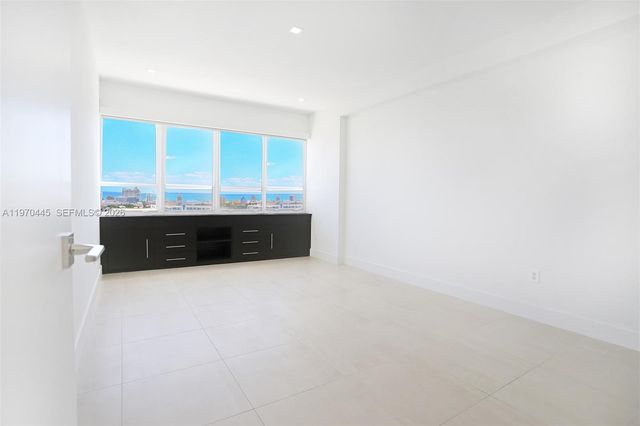 11 Island Ave PH8, Miami Beach, FL 33139