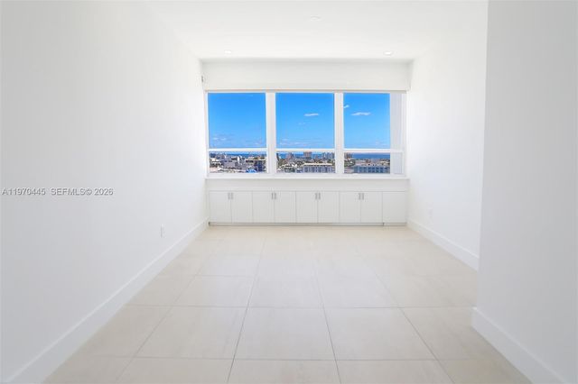 11 Island Ave PH8, Miami Beach, FL 33139