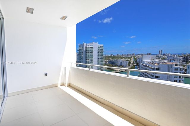 11 Island Ave PH8, Miami Beach, FL 33139