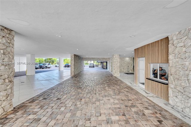 11 Island Ave PH8, Miami Beach, FL 33139