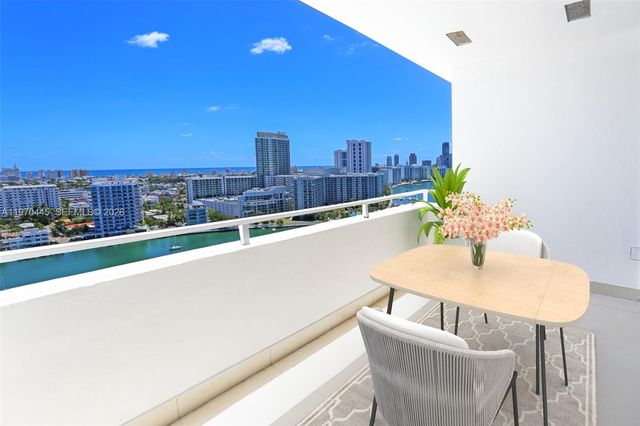 11 Island Ave PH8, Miami Beach, FL 33139