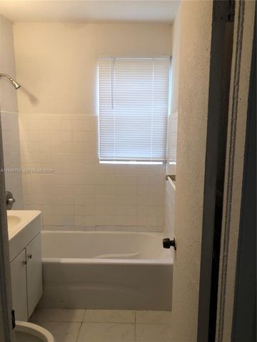 1548 NW 3rd Ter 0, Pompano Beach, FL 33060