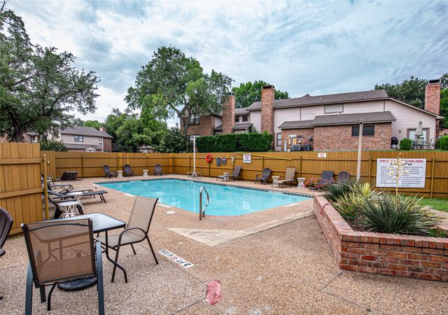 135 Pleasant Grove Lane, Waco, TX 76712