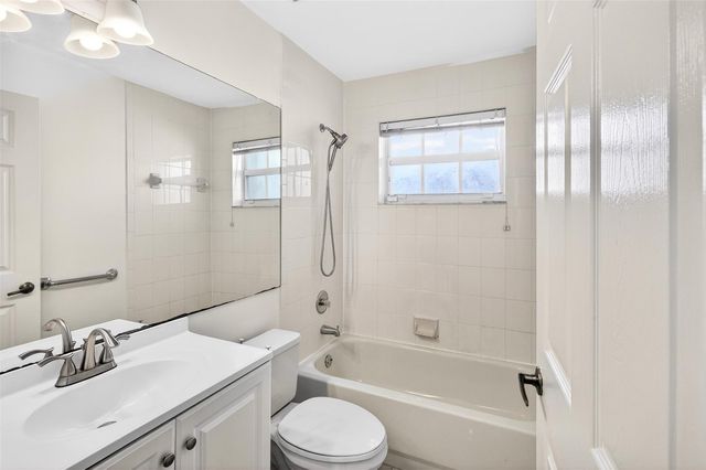 13829 NW 22nd Street, Sunrise, FL 33323