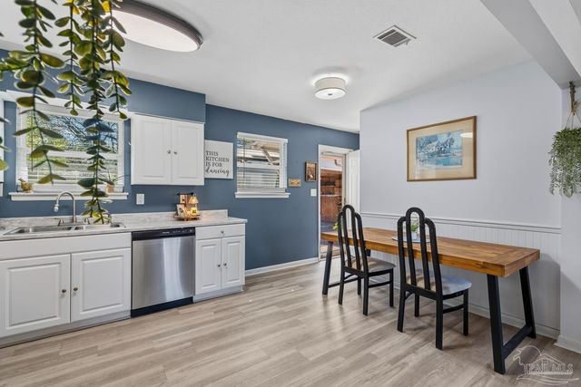 219 Mckinley Dr, Pensacola, FL 32505