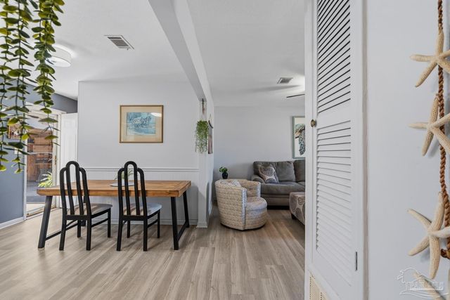 219 Mckinley Dr, Pensacola, FL 32505