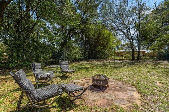 219 Mckinley Dr, Pensacola, FL 32505