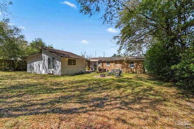 219 Mckinley Dr, Pensacola, FL 32505