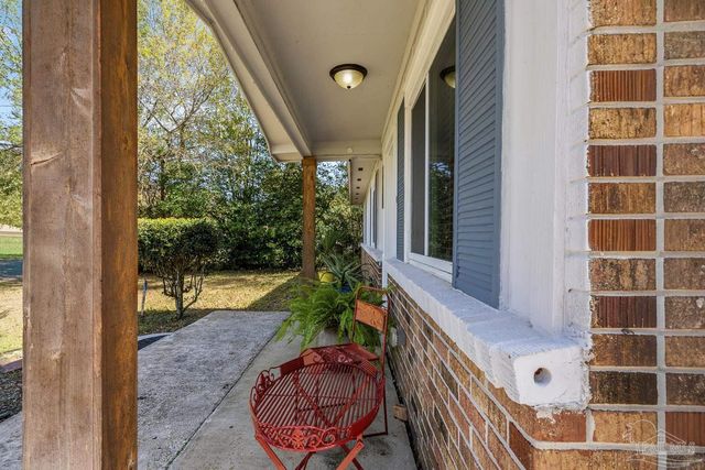 219 Mckinley Dr, Pensacola, FL 32505