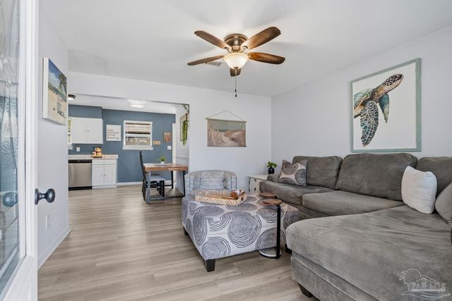 219 Mckinley Dr, Pensacola, FL 32505