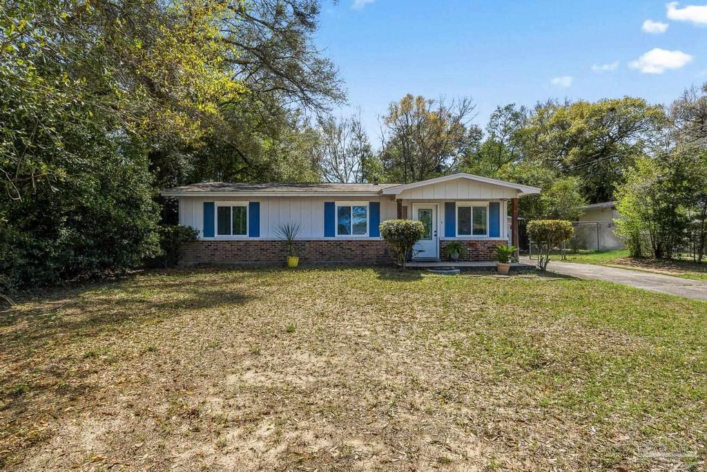 219 Mckinley Dr, Pensacola, FL 32505