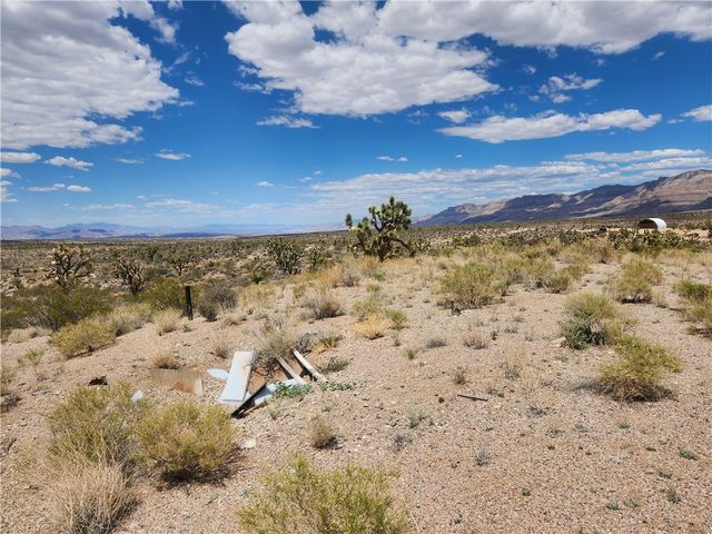 27445 N Driftwood Drive, Meadview, AZ 86444