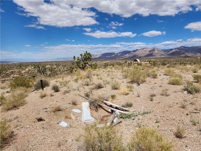 27445 N Driftwood Drive, Meadview, AZ 86444