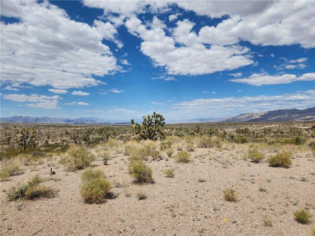 27445 N Driftwood Drive, Meadview, AZ 86444