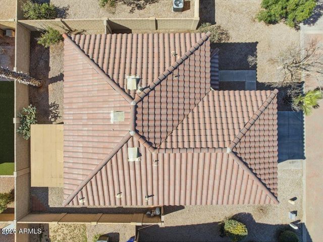 2413 E HAZELTINE Way, Chandler, AZ 85249