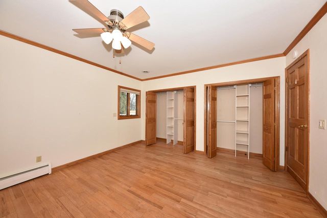 5600 Lakeview DRIVE, Greendale, WI 53129