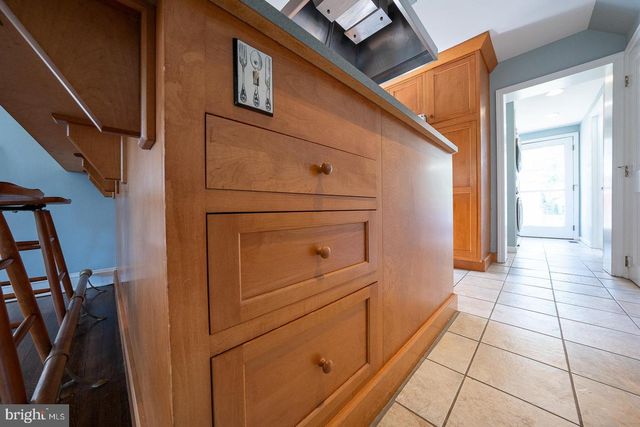 306 SEDGEWOOD RD, Springfield, PA 19064