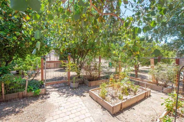 15950 Mactan Ln, Valley Center, CA 92082