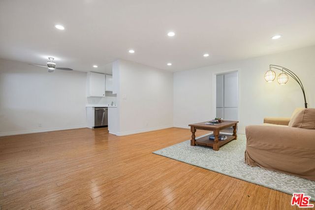 918 17th Street 2, Santa Monica, CA 90403