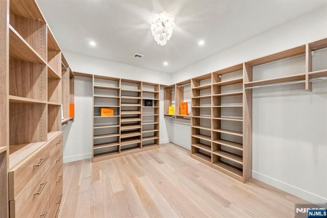 144 Demarest Avenue, Englewood Cliffs, NJ 07632