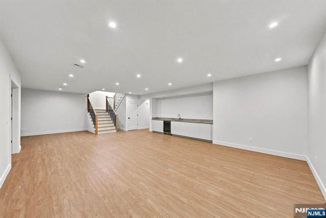 144 Demarest Avenue, Englewood Cliffs, NJ 07632