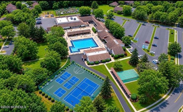 35 Amberly Drive J, Manalapan, NJ 07726