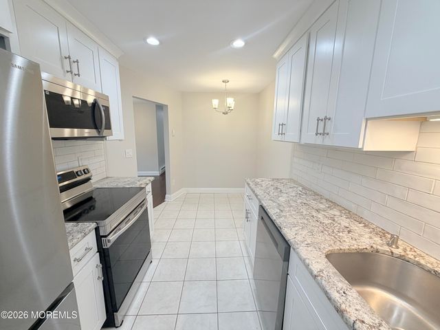 35 Amberly Drive J, Manalapan, NJ 07726