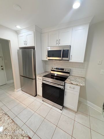 35 Amberly Drive J, Manalapan, NJ 07726