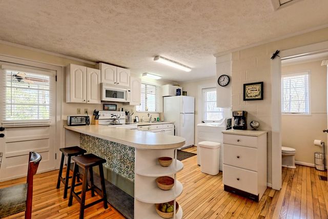 1528 Hillcrest Spur, Hiawassee, GA 30546