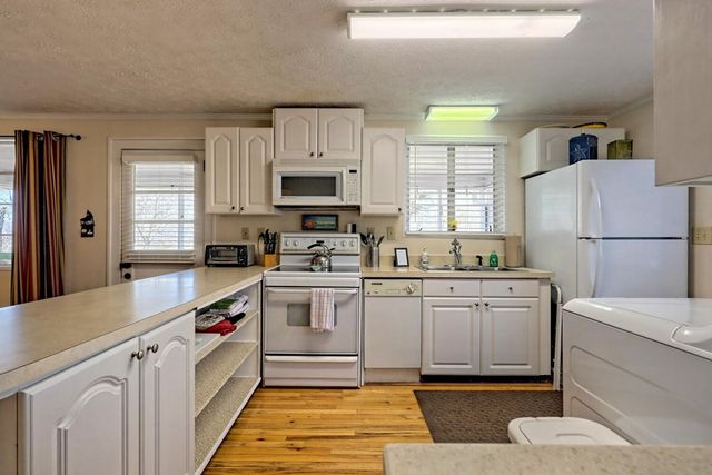 1528 Hillcrest Spur, Hiawassee, GA 30546
