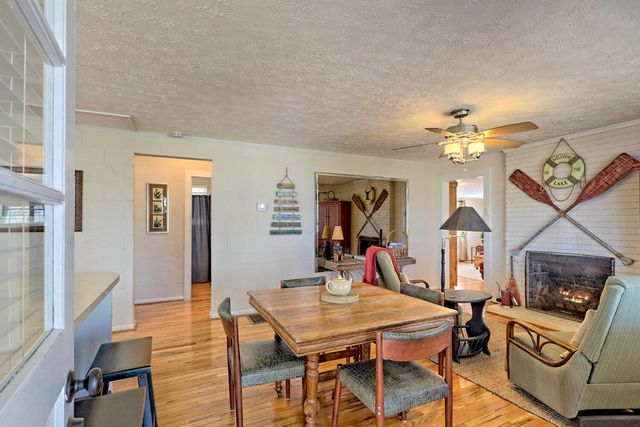 1528 Hillcrest Spur, Hiawassee, GA 30546