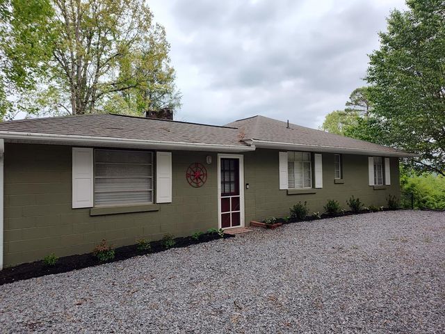 1528 Hillcrest Spur, Hiawassee, GA 30546