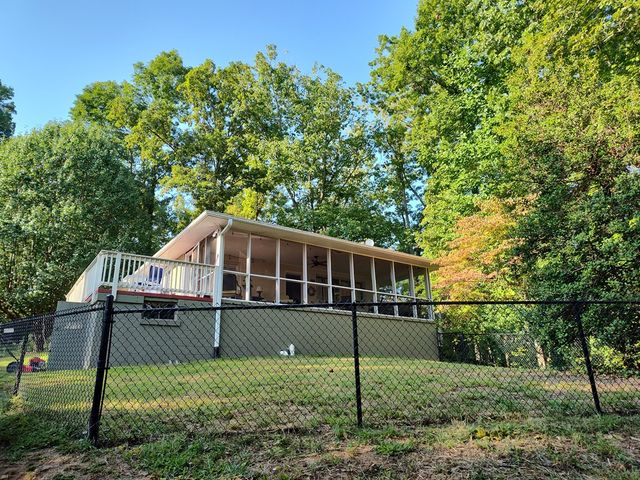 1528 Hillcrest Spur, Hiawassee, GA 30546