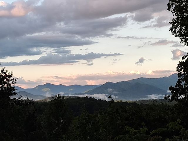 1528 Hillcrest Spur, Hiawassee, GA 30546
