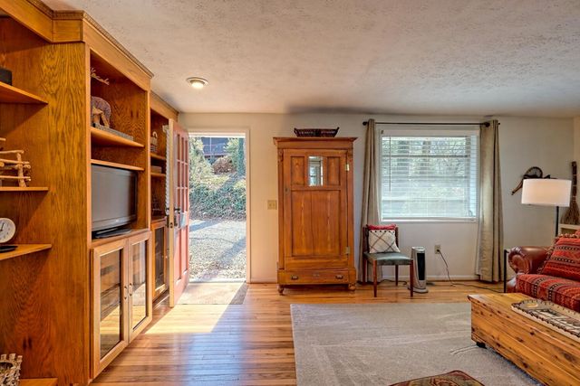1528 Hillcrest Spur, Hiawassee, GA 30546