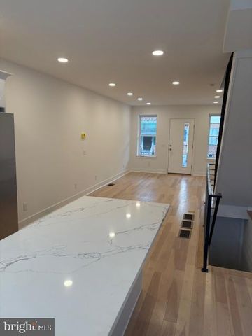 1432 S NEWKIRK ST, Philadelphia, PA 19146