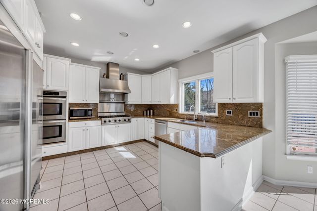 1 Brentwood Drive, Manalapan, NJ 07726