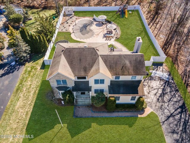 1 Brentwood Drive, Manalapan, NJ 07726