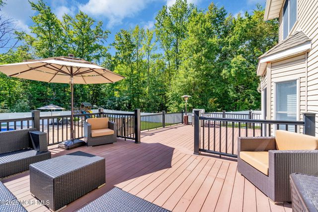 1 Brentwood Drive, Manalapan, NJ 07726