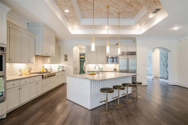 2516 Scenic Hills Drive, Friendswood, TX 77546