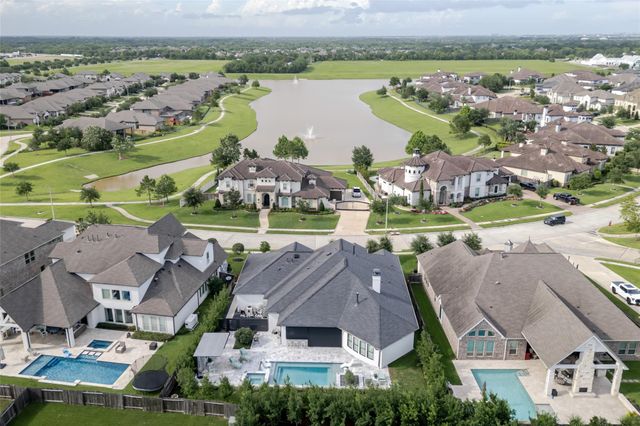 2516 Scenic Hills Drive, Friendswood, TX 77546