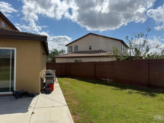 5302 Twinkle Lane, Bakersfield, CA 93313